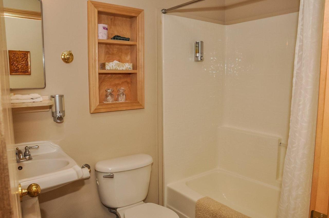 Chanterelle Inn & Cottages Baddeck Inlet المظهر الخارجي الصورة