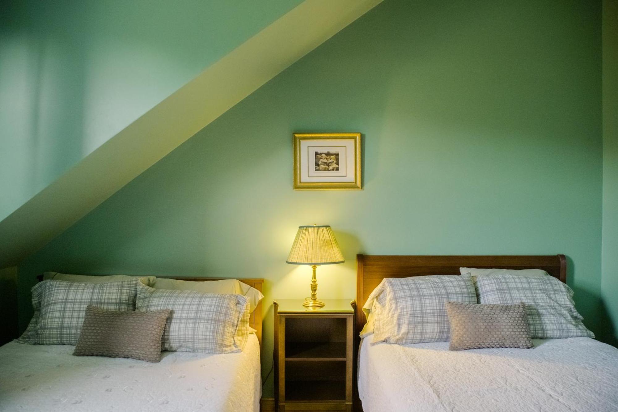 Chanterelle Inn & Cottages Baddeck Inlet المظهر الخارجي الصورة